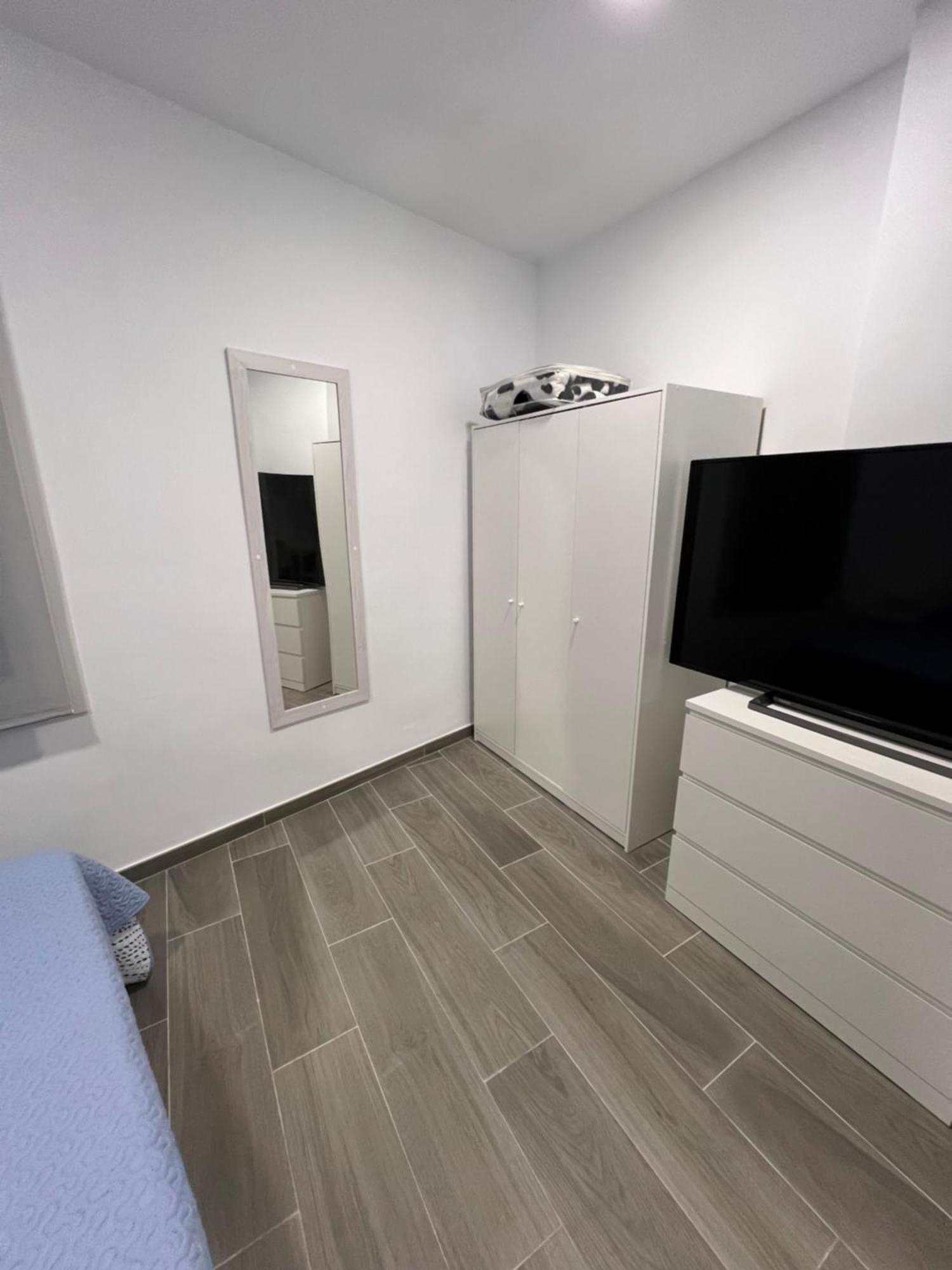 Apartamentos Montalvo Metropolis A توريمولينوس المظهر الخارجي الصورة